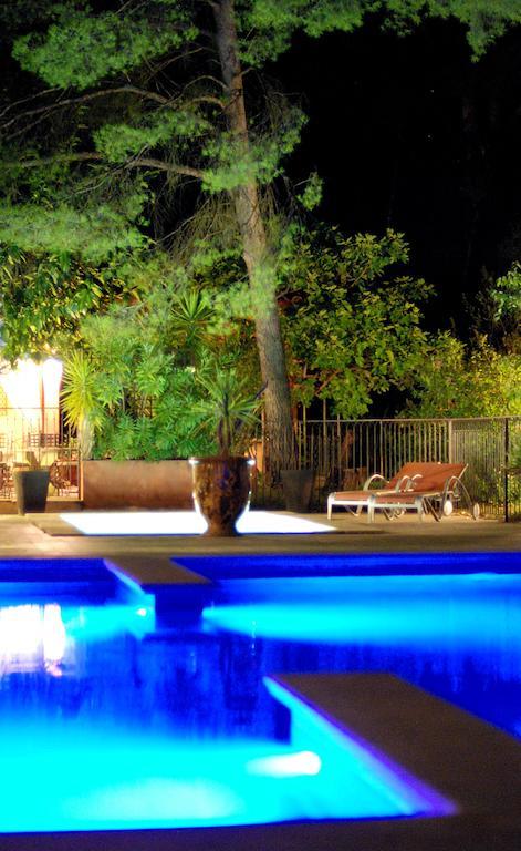 Hotel Les Mazets Des Roches Tarascon Exteriér fotografie